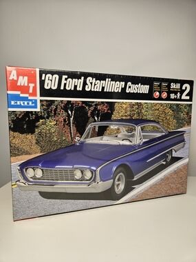AMT '60 Ford Starliner Custom Plastic Model Kit